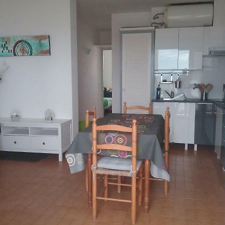 Ferienwohnung Residencia Del Sol Delta Muga Empuriabrava Exterior foto