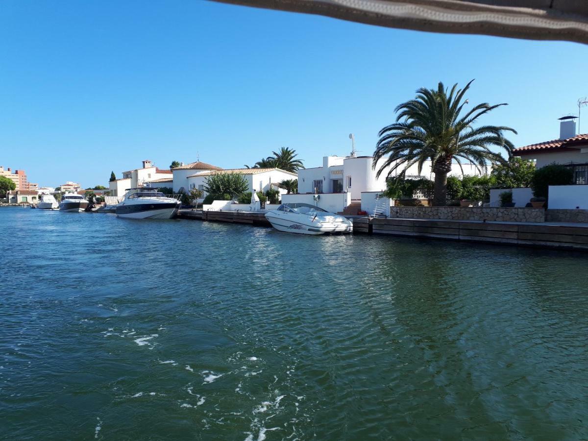 Ferienwohnung Residencia Del Sol Delta Muga Empuriabrava Exterior foto